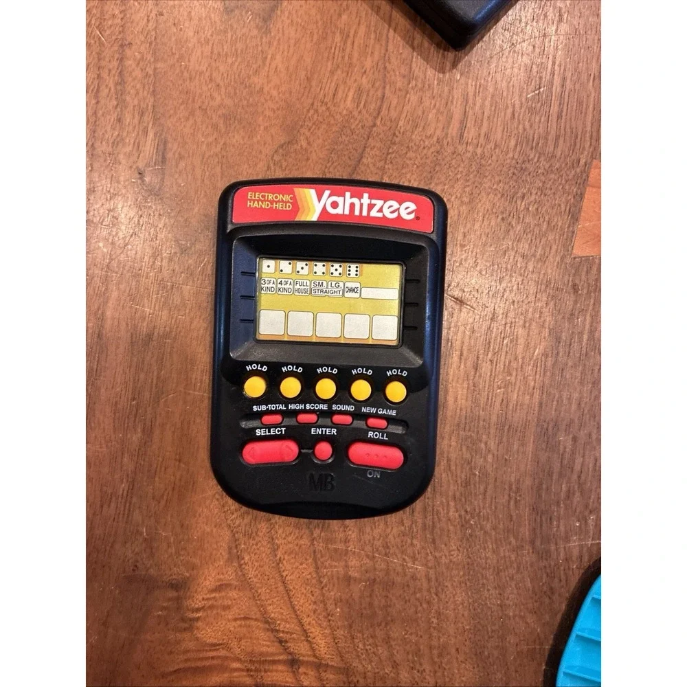 Vintage 1995 Yahtzee Electronic Handheld Milton Bradley Black Tested & Works